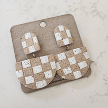 Load image into Gallery viewer, SPECKLED BLONDE CHECKERBOARD EARRINGS
