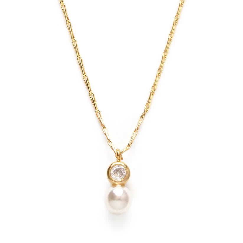 PEARL CRYSTAL PENDANT NECKLACE