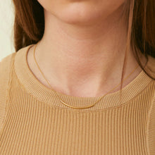 Load image into Gallery viewer, BALANCE TUBE BAR NECKLACE | GOLD
