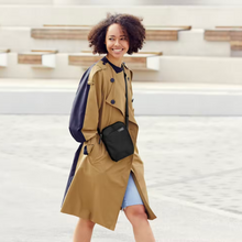 Load image into Gallery viewer, BELLROY CITY POUCH | MELBOURNE BLACK
