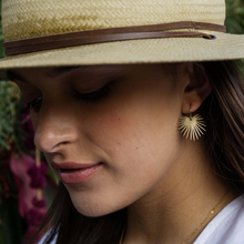 Load image into Gallery viewer, Fan Palm Earrings on Model
