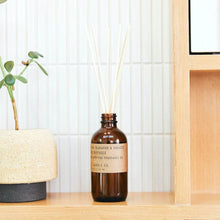 Load image into Gallery viewer, Teakwood &amp; Tobacco Reed Diffuser
